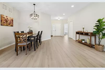 696 S Wellston Lane, Romeoville, IL 60446 - Photo 8