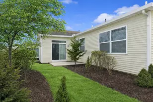 696 S Wellston Ln, Romeoville, IL 60446 - Photo 20