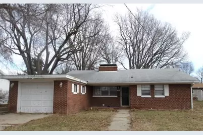 108 N Locust Street, Maroa, IL 61756 - Photo 1