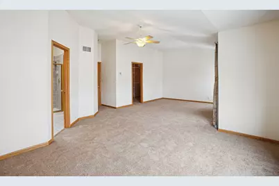 26 Blue Stem Court, Streamwood, IL 60107 - Photo 10