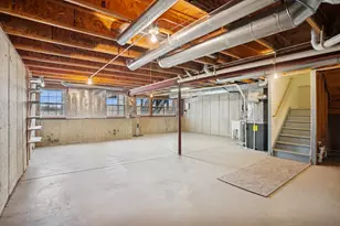 26 Blue Stem Ct, Streamwood, IL 60107 - Photo 18