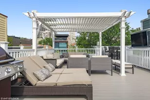 1500 N North Park Avenue, Chicago, IL 60610 - Photo 36