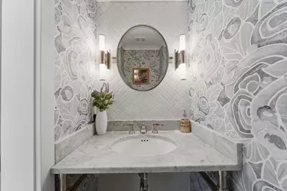 1500 N North Park Avenue, Chicago, IL 60610 - Photo 16