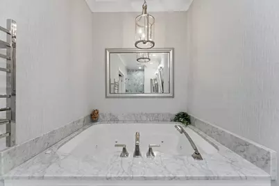 1500 N North Park Avenue, Chicago, IL 60610 - Photo 22