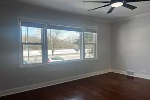 6522 N Spaulding Ave, Lincolnwood, IL 60712 - Photo 8