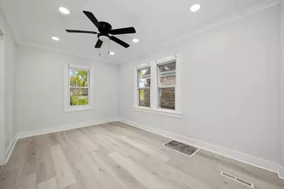 2011 Grey Avenue, Evanston, IL 60201 - Photo 6