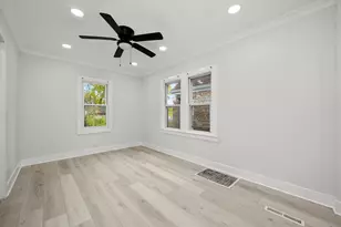 2011 Grey Ave, Evanston, IL 60201 - Photo 6