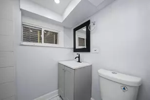 2011 Grey Ave, Evanston, IL 60201 - Photo 22