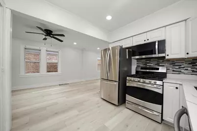 2011 Grey Avenue, Evanston, IL 60201 - Photo 10