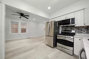 2011 Grey Ave, Evanston, IL 60201 - Photo 10