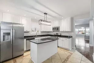 10557 S Indiana Ave, Chicago, IL 60628 - Photo 6