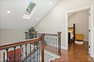 1052 Margret St, Des Plaines, IL 60016 - Photo 6