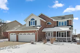 16704 Farmview Ct, Tinley Park, IL 60477 - Photo 2