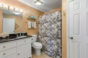 963 Golf Course Rd, Crystal Lake, IL 60014 - Photo 12