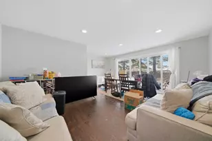 [Address not provided], Skokie, IL 60076 - Photo 4