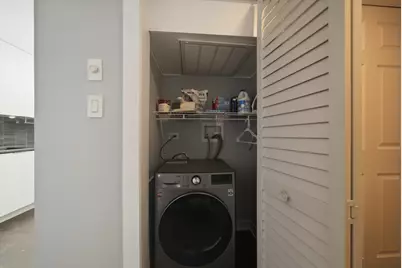 [Address not provided], Skokie, IL 60076 - Photo 10
