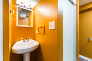 230 Ashley Ct, Roselle, IL 60172 - Photo 32