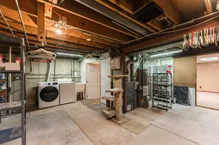 230 Ashley Ct, Roselle, IL 60172 - Photo 30