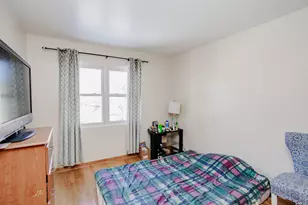 375 Ashwood Ct, Vernon Hills, IL 60061 - Photo 12