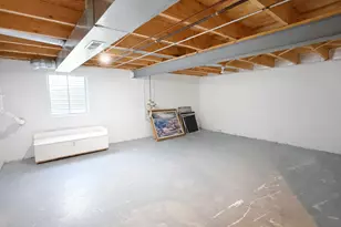 1712 11th St, Waukegan, IL 60085 - Photo 6