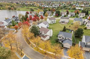 2197 Wilson Creek Cir, Aurora, IL 60503 - Photo 4