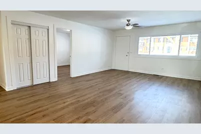 633 Dulles Road #A, Des Plaines, IL 60016 - Photo 6