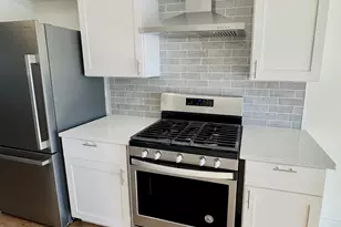 633 Dulles Rd, Des Plaines, IL 60016 - Photo 10