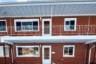 633 Dulles Rd, Des Plaines, IL 60016 - Photo 1