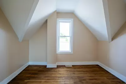 5040 W Berenice Avenue, Chicago, IL 60641 - Photo 24