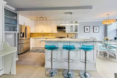 40 E Cedar Street #18B, Chicago, IL 60611 - Photo 6