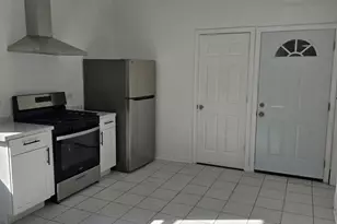 5740 S Elizabeth St, Chicago, IL 60636 - Photo 6