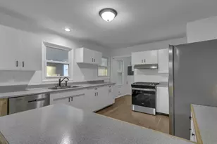 397 Oswego St, Park Forest, IL 60466 - Photo 6