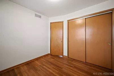 906 Carol Avenue, Elgin, IL 60123 - Photo 12