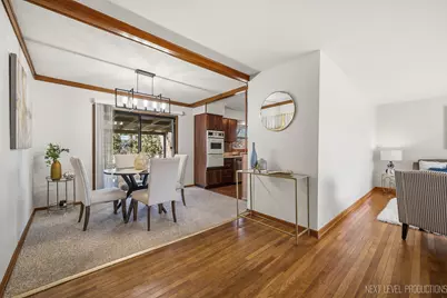 906 Carol Avenue, Elgin, IL 60123 - Photo 4