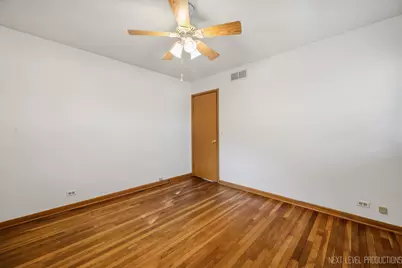 906 Carol Avenue, Elgin, IL 60123 - Photo 14