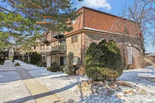 7632 W Lawrence Ave, Harwood Heights, IL 60706 - Photo 2