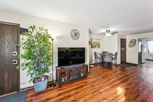 7632 W Lawrence Ave, Harwood Heights, IL 60706 - Photo 4