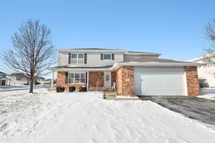 1506 Saddle Run Ln, Beecher, IL 60401 - Photo 2
