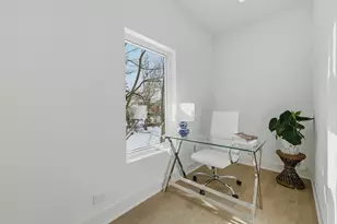 19 Marina Dr, Des Plaines, IL 60016 - Photo 12