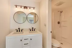 3345 Kirchoff Rd, Rolling Meadows, IL 60008 - Photo 8