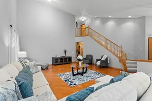 782 S Baldwin Ln, Romeoville, IL 60446 - Photo 2