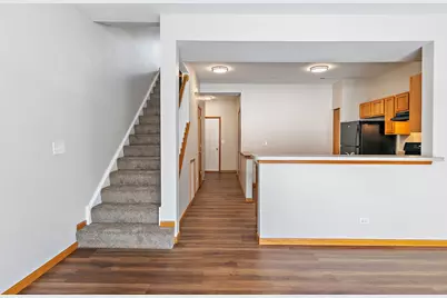 2276 Flagstone Lane, Carpentersville, IL 60110 - Photo 2