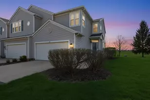 178 Malibu Dr, Romeoville, IL 60446 - Photo 2