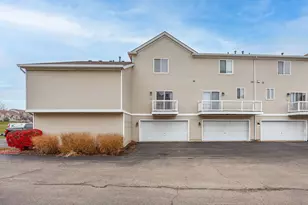 1658 N Fieldstone Dr, Shorewood, IL 60404 - Photo 16