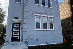3257 W Warren Blvd, Chicago, IL 60624 - Photo 1