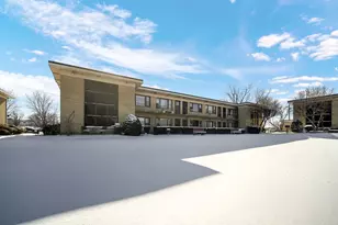 12 King Arthur Ct, Northlake, IL 60164 - Photo 2