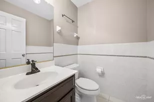 1600 Harris Dr, Aurora, IL 60502 - Photo 10