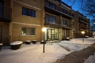 10002 S Pulaski Rd, Oak Lawn, IL 60453 - Photo 2