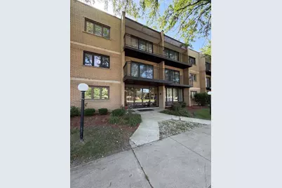 10002 S Pulaski Road #207, Oak Lawn, IL 60453 - Photo 2