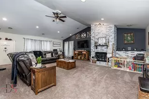 204 N Woodland Ave, Oglesby, IL 61348 - Photo 4